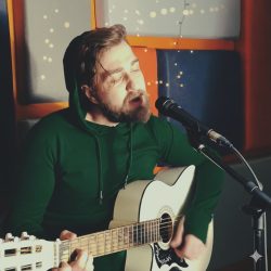 دانلود آهنگ  شنیدنی آرشا رادین به نام عاشقت شدم وای نگم برات